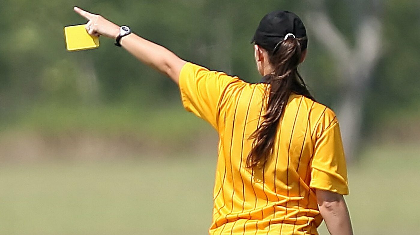 THE WORLD'S BEST WOMAN REFEREE 2014 1 best women referee 2014