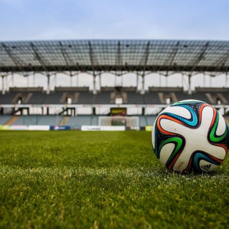 Video Assistant Referee (VAR) im Fußball: Die Macht des Videobeweises